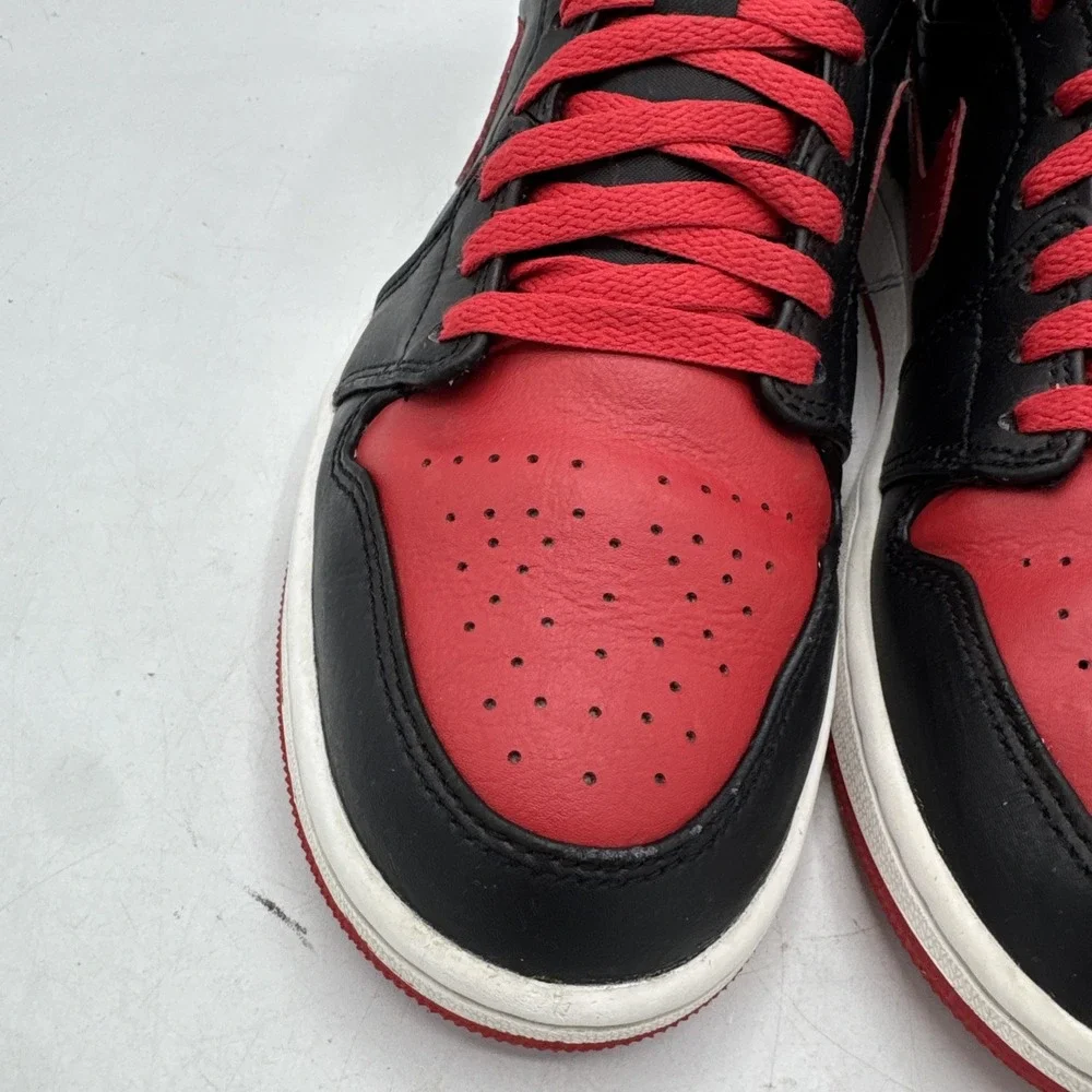 Nike Air Jordan 1 Mid Alternate Bred Sneakers Mens 9 DQ8426-060‎